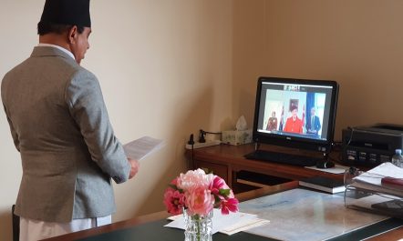 भिडियो कन्फ्रेन्समार्फत राजदूत दाहालले बुझाए न्यूजिल्याण्डलाई ओहोदाको प्रमाणपत्र